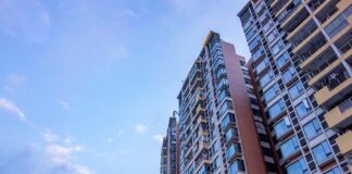 Real estate funds grow despite new controls on residential property, 房地产基金逆市而动