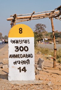 Ahmedabad_road_marker
