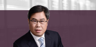 王炜 WANG WEI 协力律师事务所高级合伙人 Senior Partner Co-effort Law Firm