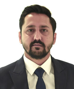 Aayush Kapoor,Shardul Amarchand Mangaldas & Co