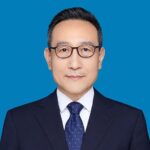 李鹰