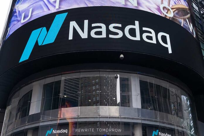 Atour hotel chain Nasdaq debut