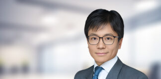 Han Kun hires Raymond Shi